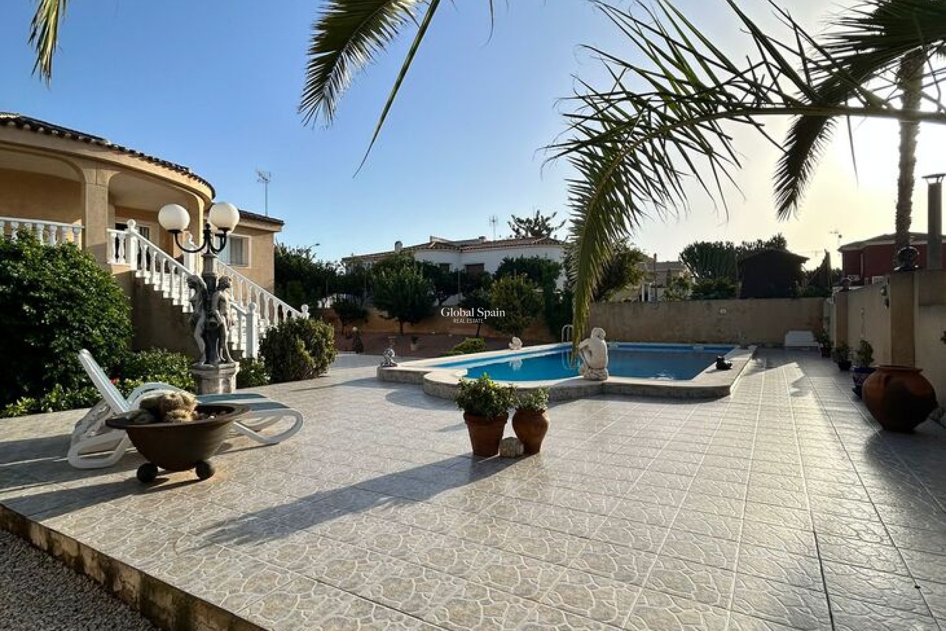 Wiederverkauf - VILLA -
TORREVIEJA - Aguas Nuevas