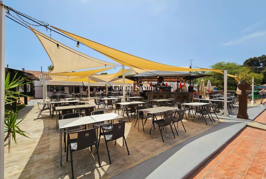 Wiederverkauf - VILLA -
TORREVIEJA - Calas blanca