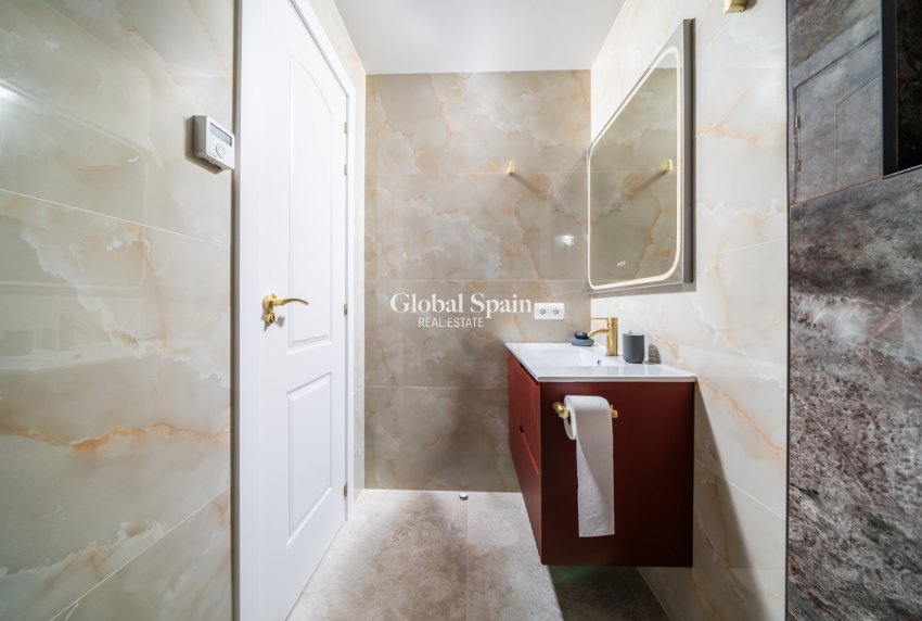 Wiederverkauf - VILLA -
TORREVIEJA - Costa Blanca