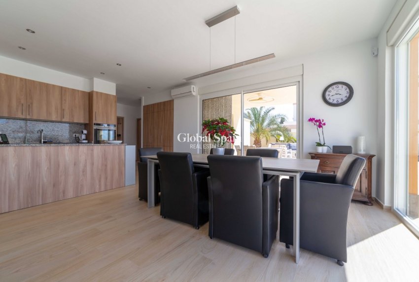 Wiederverkauf - VILLA -
TORREVIEJA - Costa Blanca