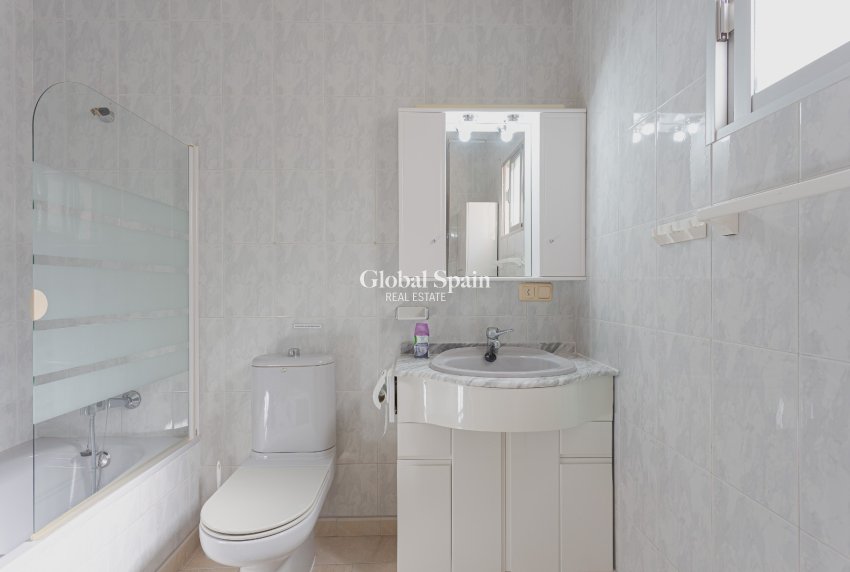 Wiederverkauf - VILLA -
TORREVIEJA - Costa Blanca