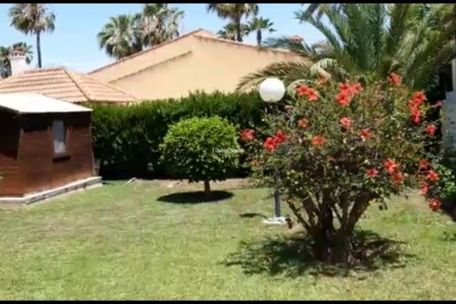 Wiederverkauf - VILLA -
TORREVIEJA - Costa Blanca