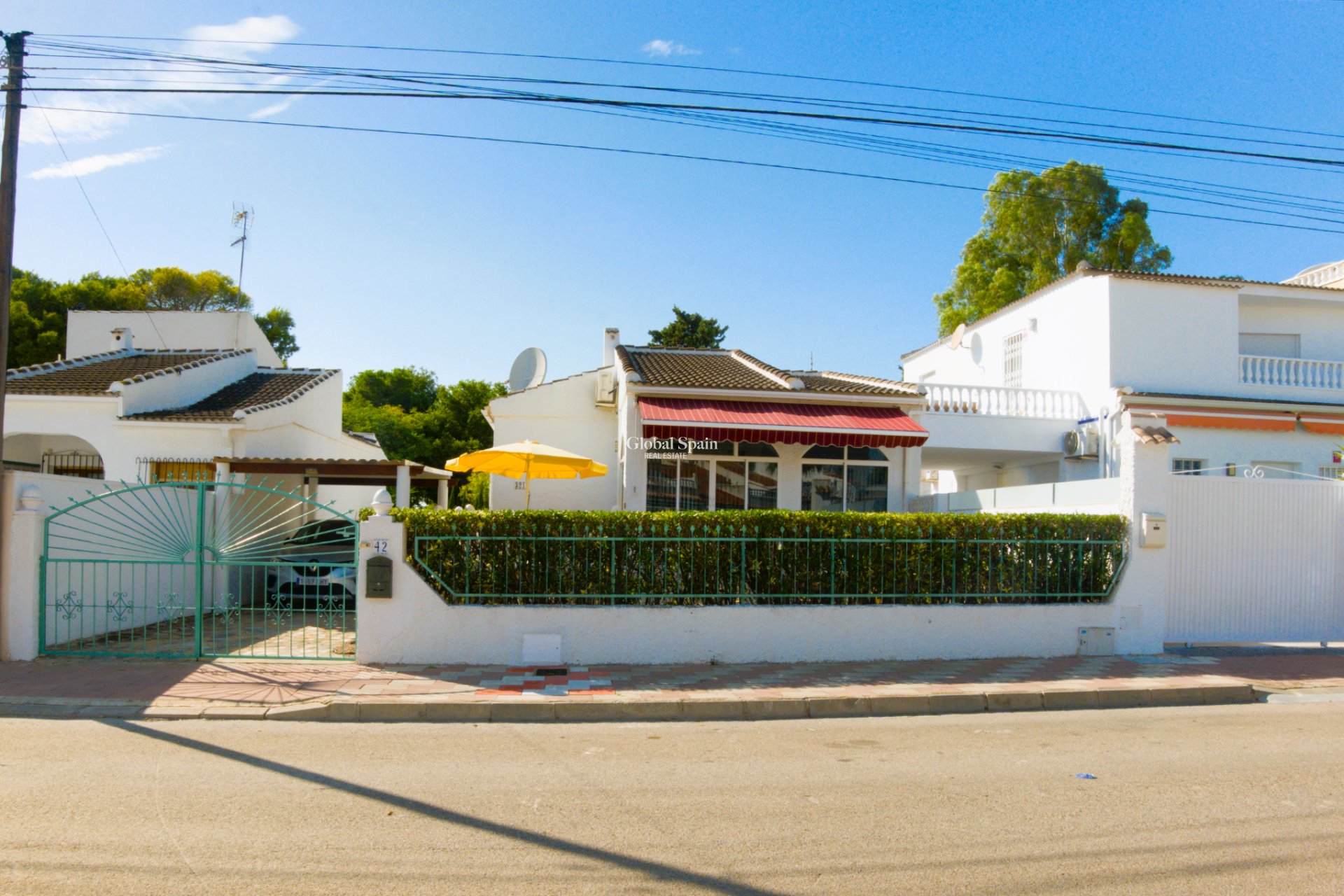 Wiederverkauf - VILLA -
TORREVIEJA - Costa Blanca