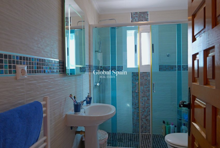 Wiederverkauf - VILLA -
TORREVIEJA - Costa Blanca