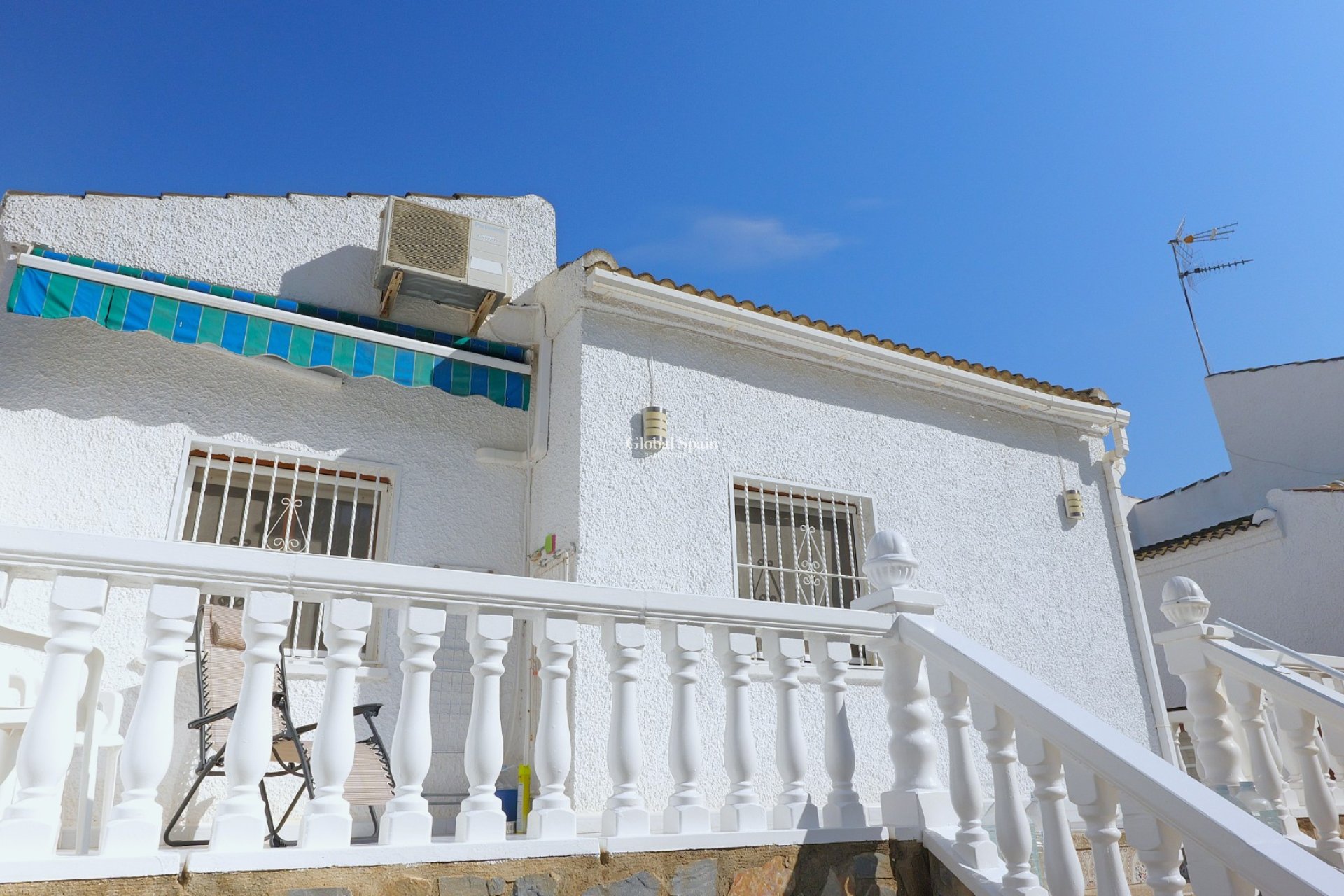 Wiederverkauf - VILLA -
TORREVIEJA - Costa Blanca