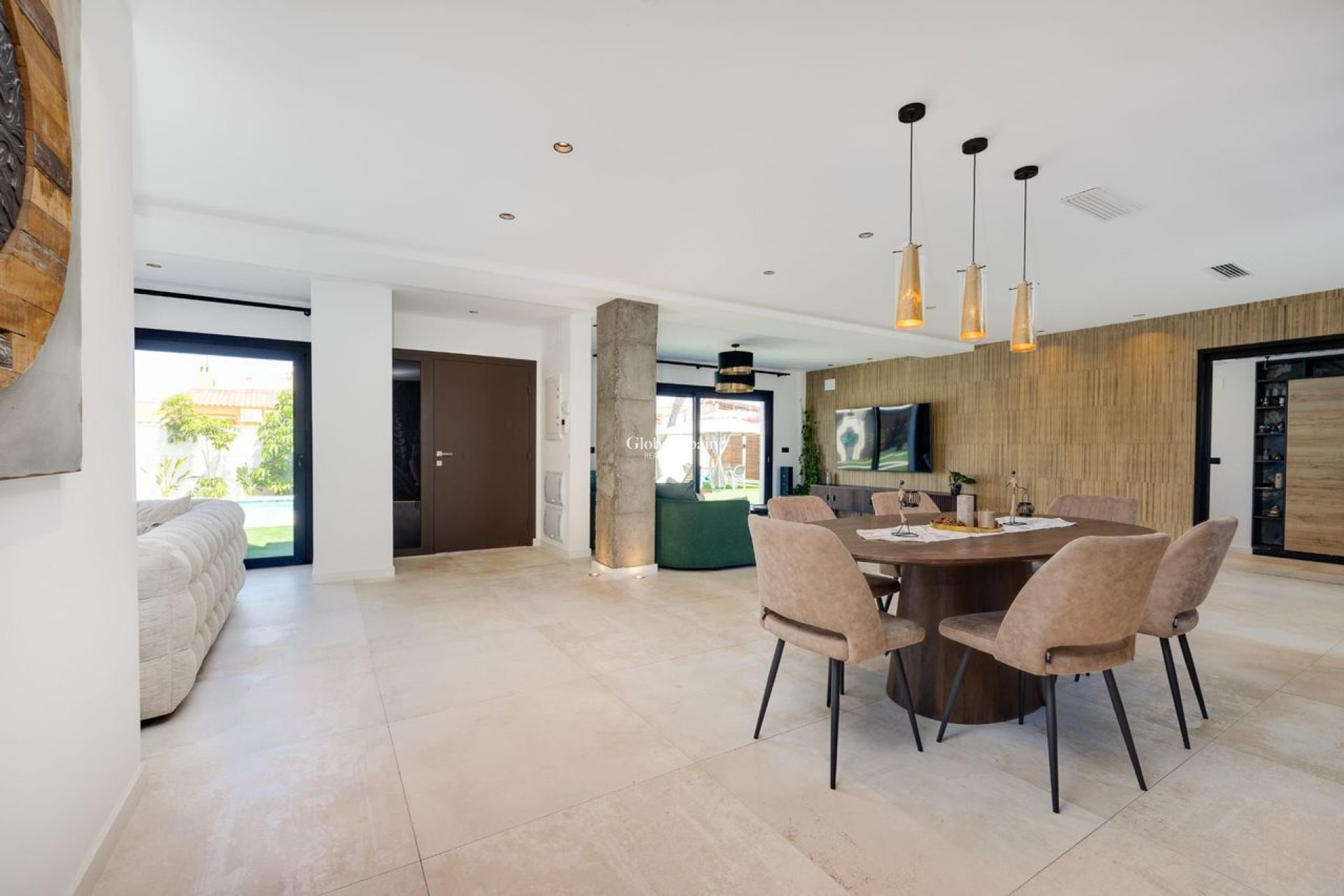 Wiederverkauf - VILLA -
TORREVIEJA - Costa Blanca