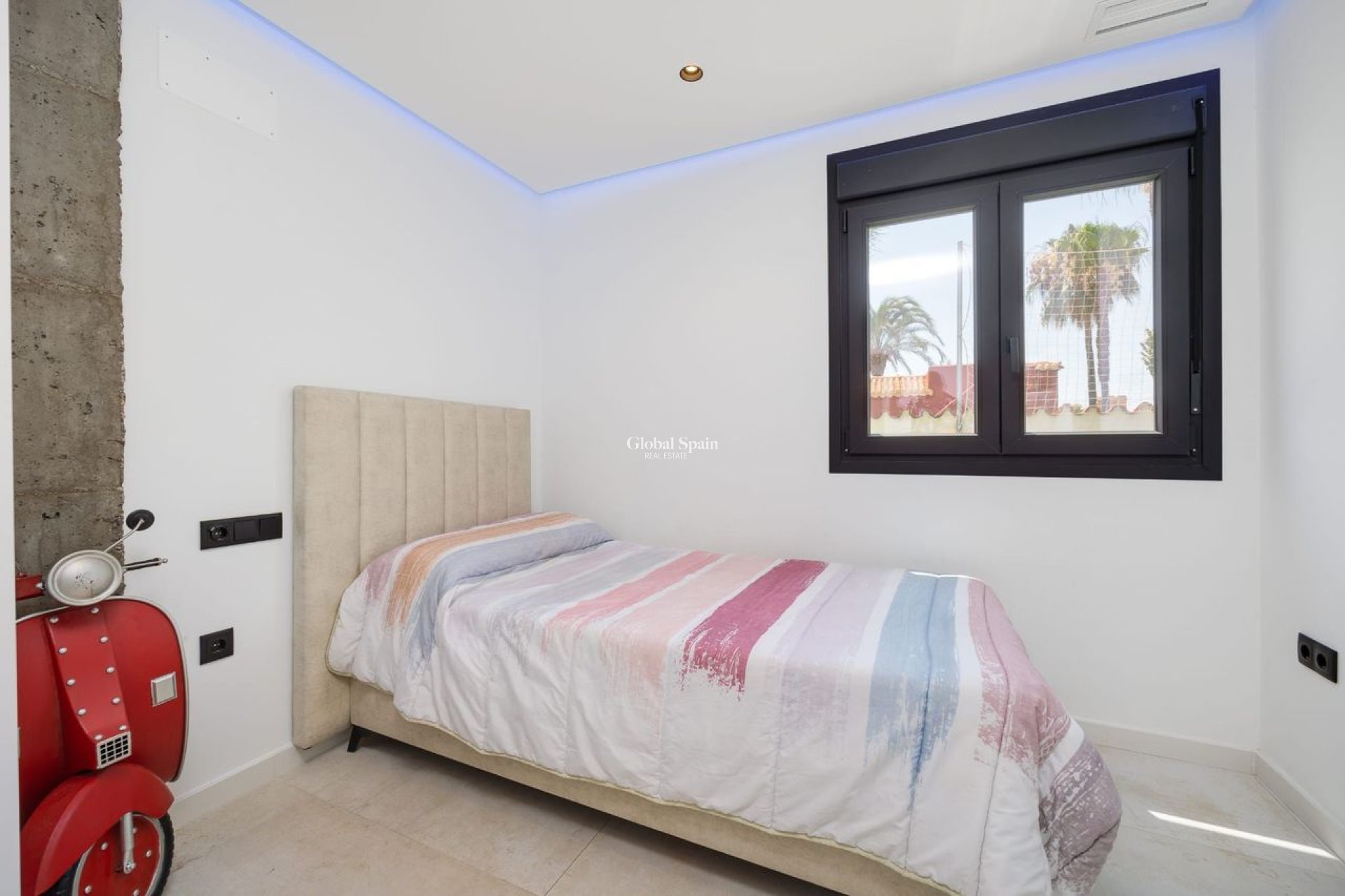 Wiederverkauf - VILLA -
TORREVIEJA - Costa Blanca