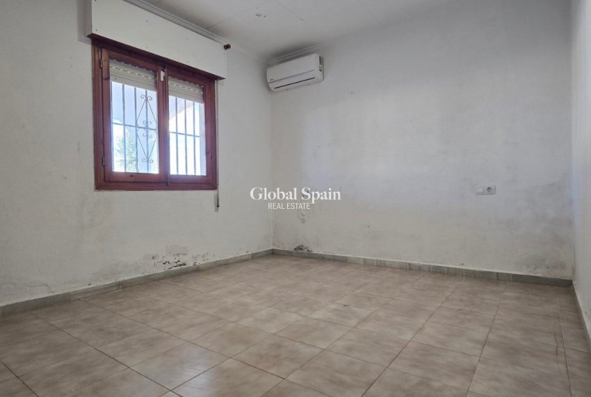 Wiederverkauf - VILLA -
TORREVIEJA - Costa Blanca