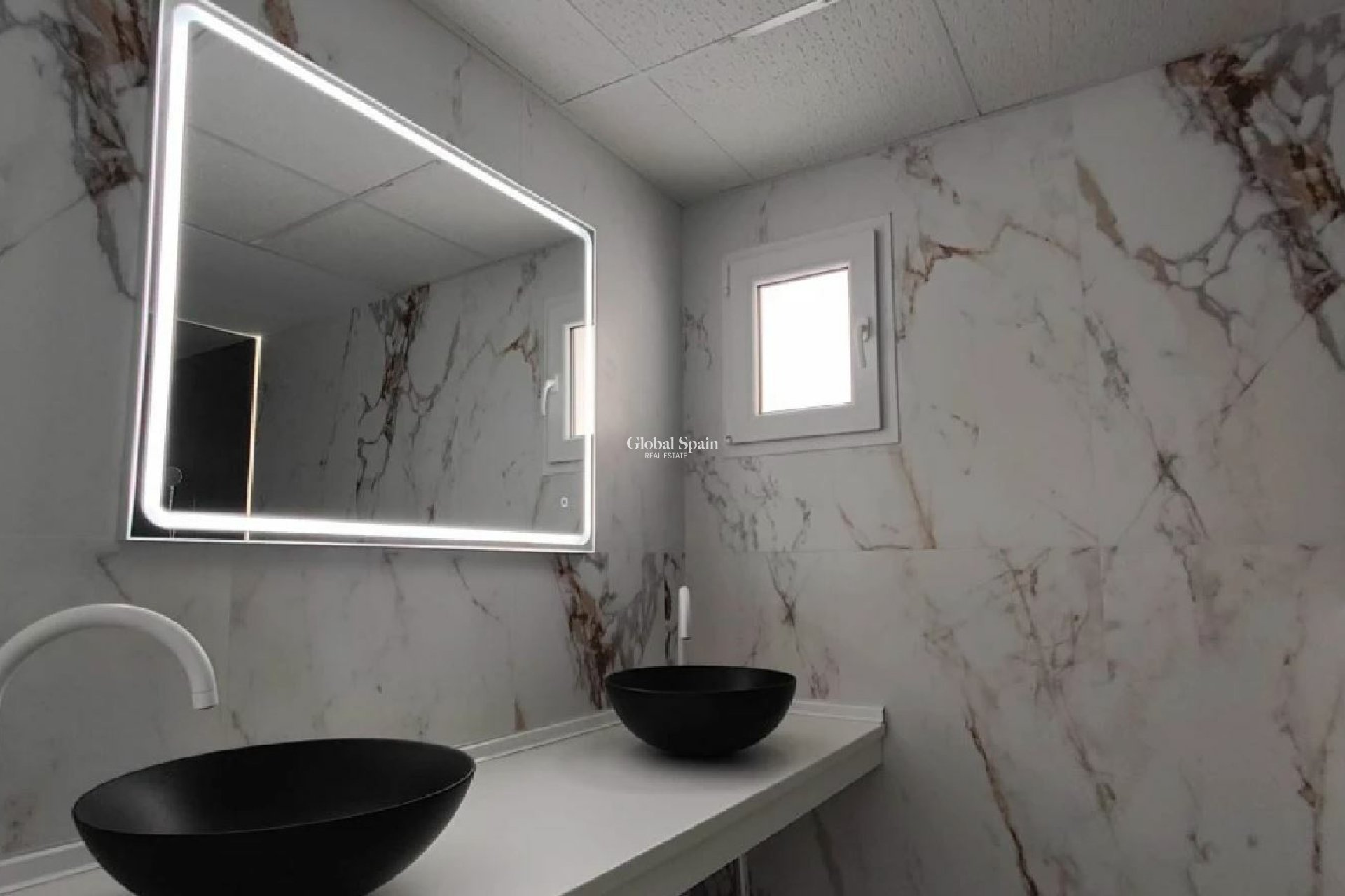 Wiederverkauf - VILLA -
TORREVIEJA - Costa Blanca