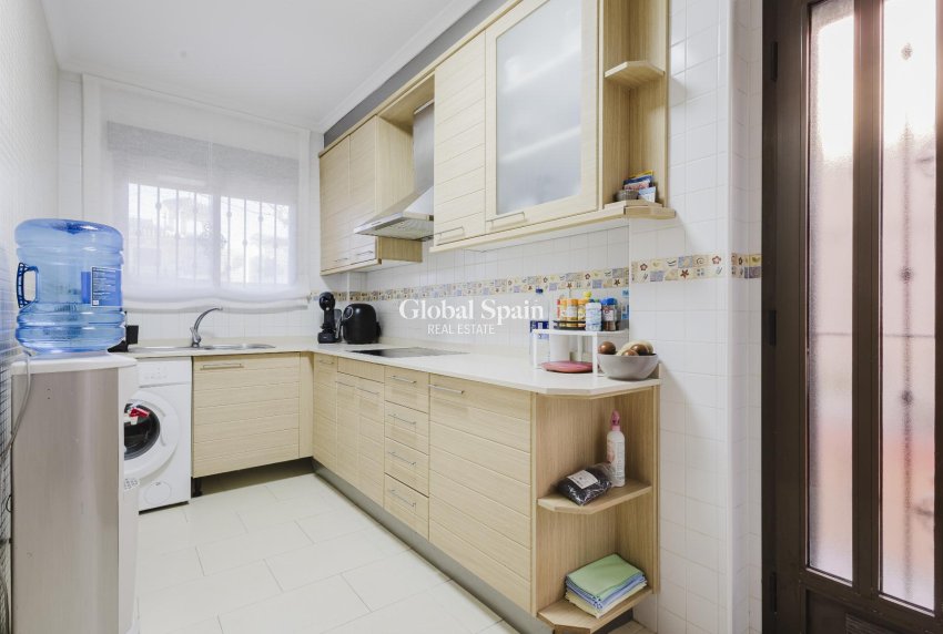 Wiederverkauf - VILLA -
TORREVIEJA - Costa Blanca