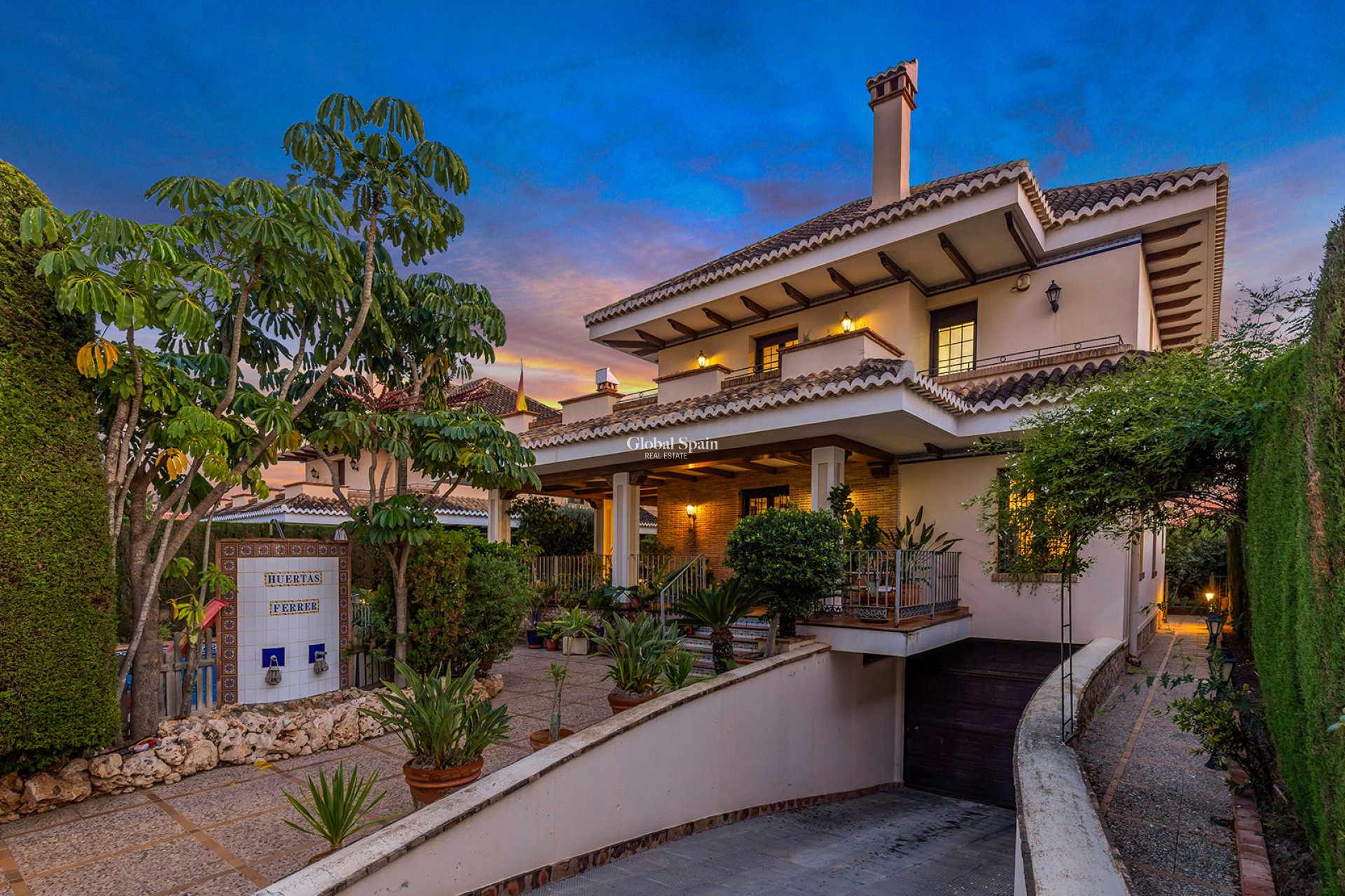 Wiederverkauf - VILLA -
TORREVIEJA - Costa Blanca