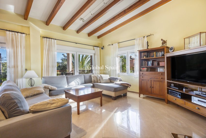 Wiederverkauf - VILLA -
TORREVIEJA - Costa Blanca