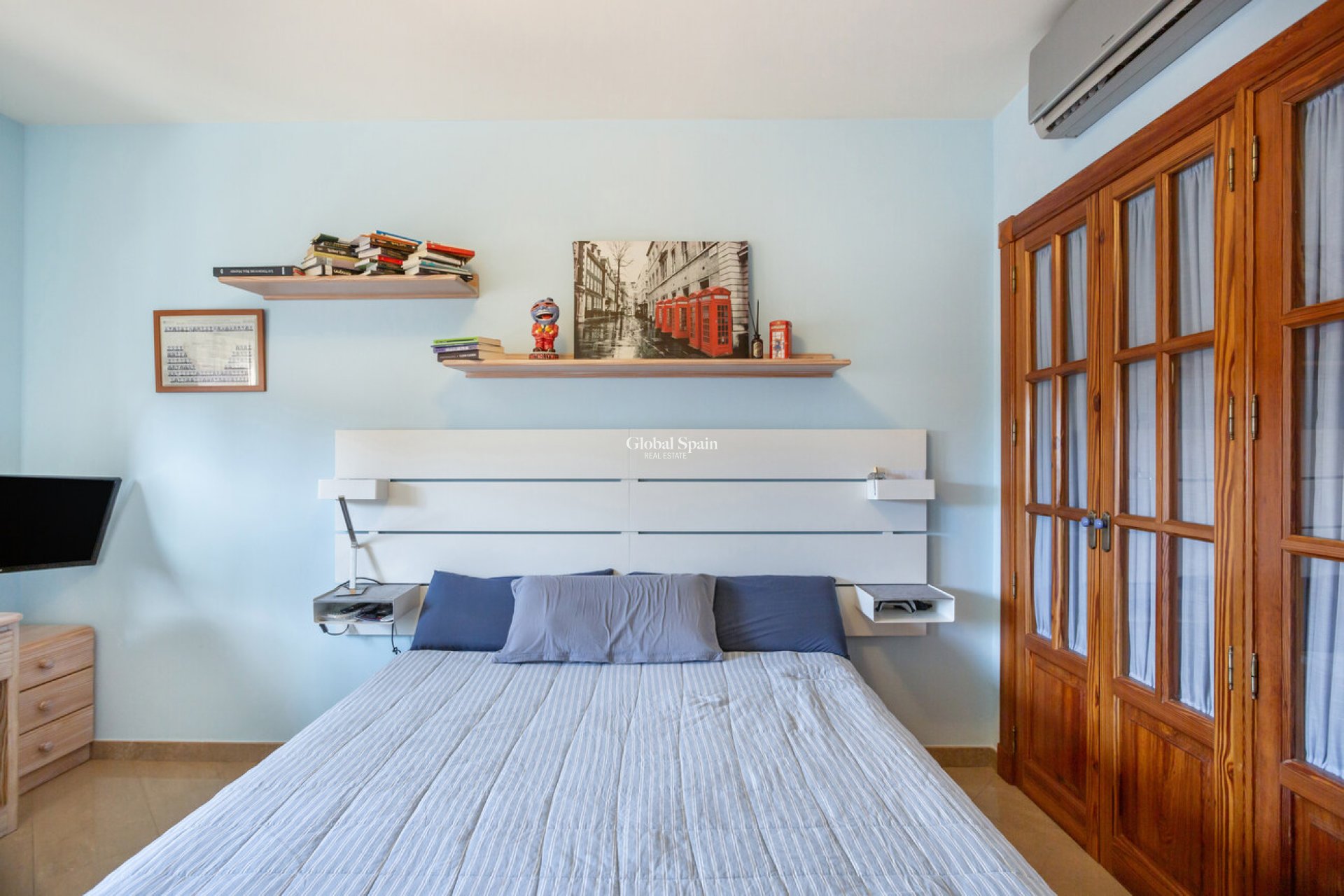 Wiederverkauf - VILLA -
TORREVIEJA - Costa Blanca