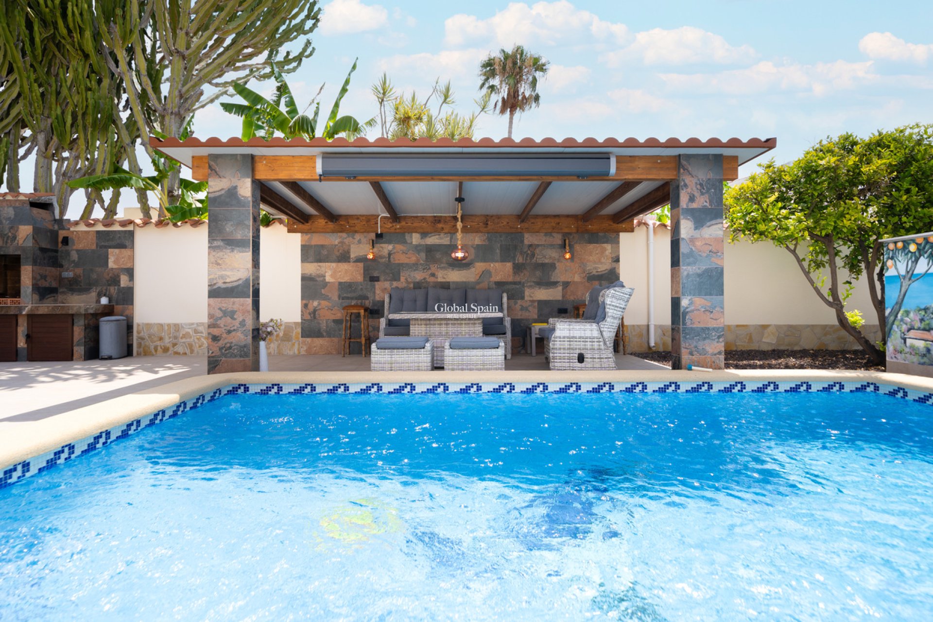 Wiederverkauf - VILLA -
TORREVIEJA - Costa Blanca