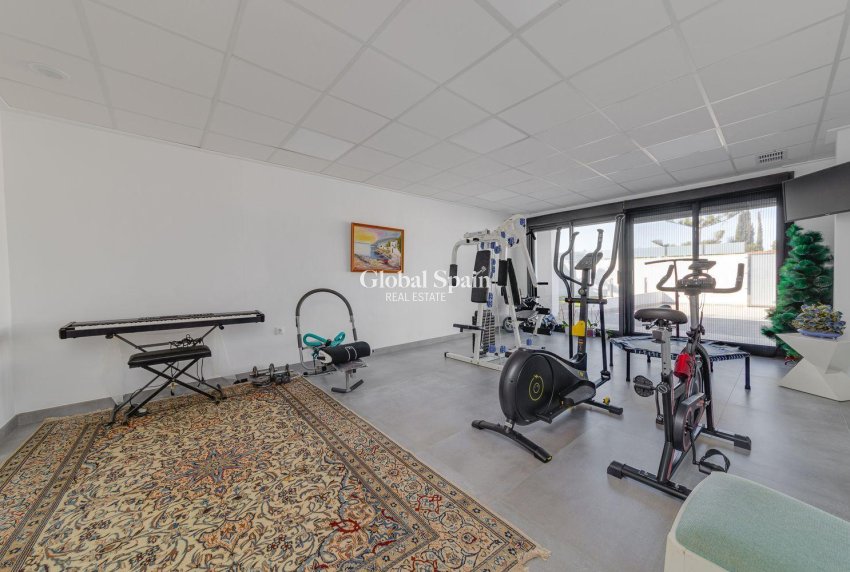 Wiederverkauf - VILLA -
TORREVIEJA - Costa Blanca