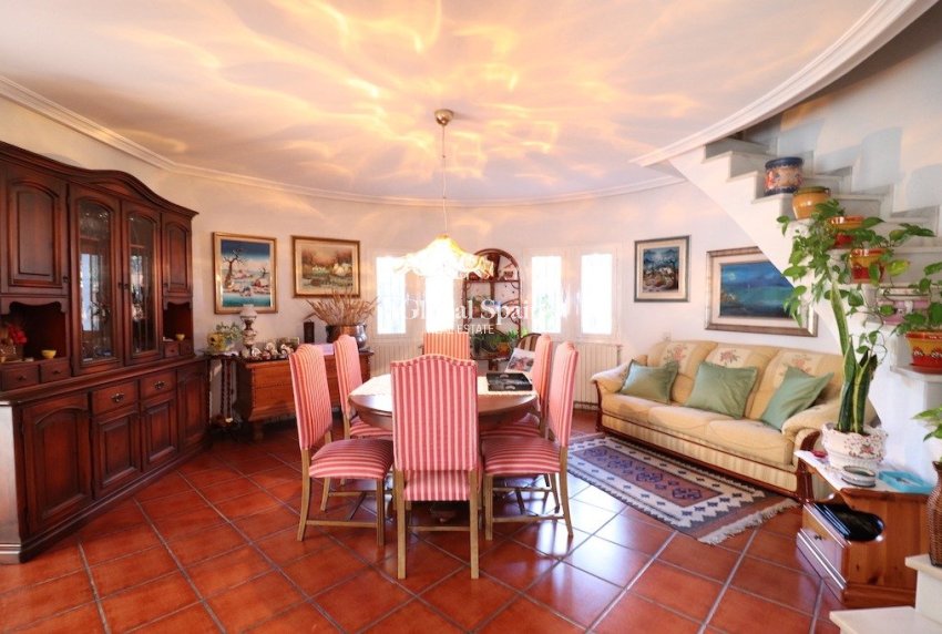 Wiederverkauf - VILLA -
TORREVIEJA - Costa Blanca