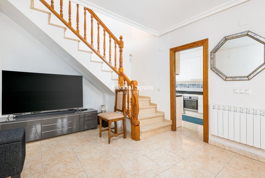 Wiederverkauf - VILLA -
TORREVIEJA - Costa Blanca