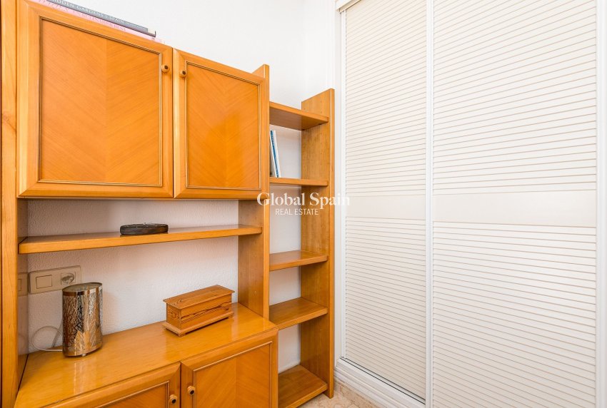 Wiederverkauf - VILLA -
TORREVIEJA - Costa Blanca