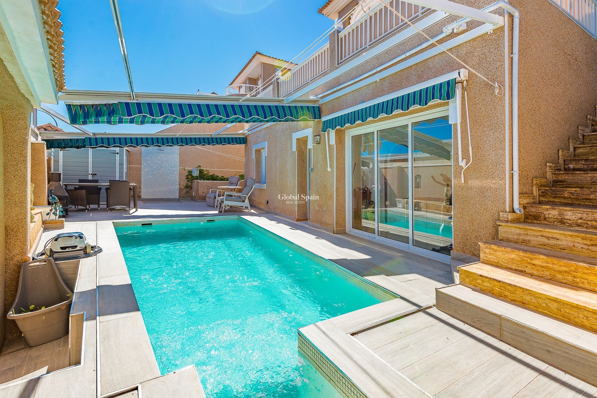 Wiederverkauf - VILLA -
TORREVIEJA - Costa Blanca