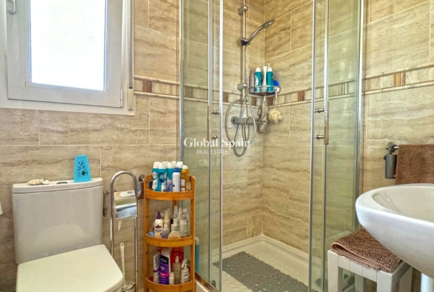 Wiederverkauf - VILLA -
TORREVIEJA - Costa Blanca