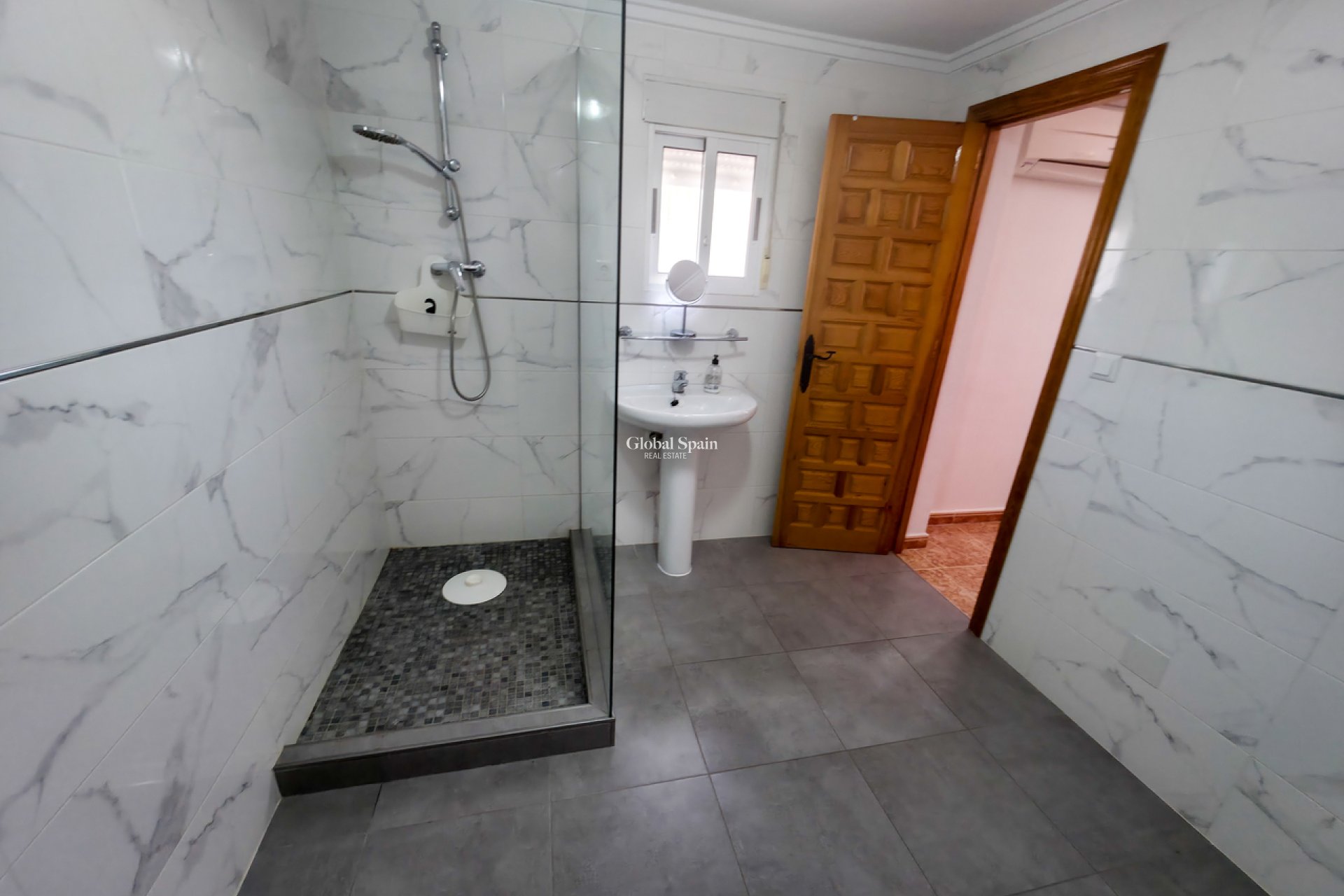 Wiederverkauf - VILLA -
TORREVIEJA - Costa Blanca