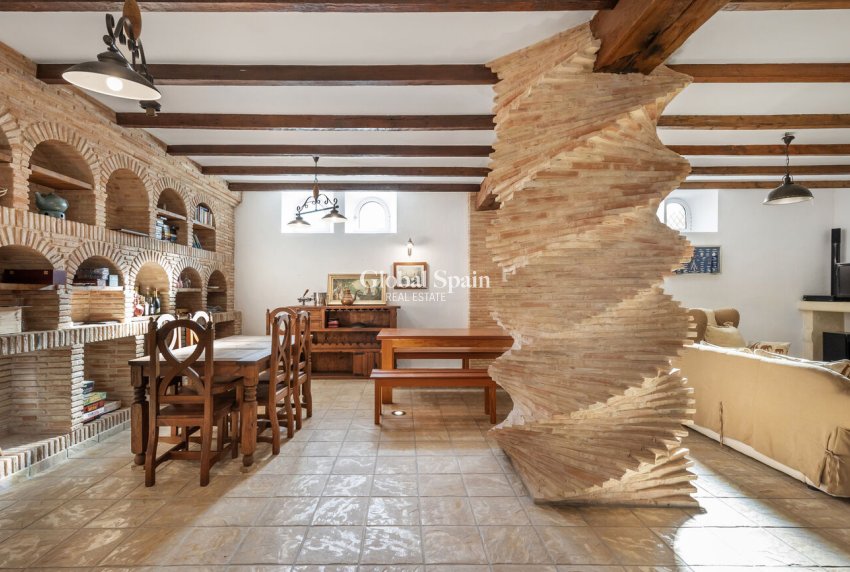 Wiederverkauf - VILLA -
TORREVIEJA - Costa Blanca