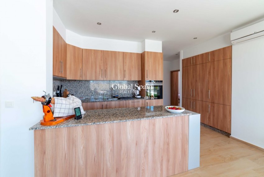 Wiederverkauf - VILLA -
TORREVIEJA - Costa Blanca