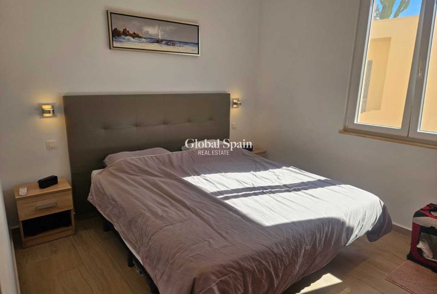 Wiederverkauf - VILLA -
TORREVIEJA - Costa Blanca