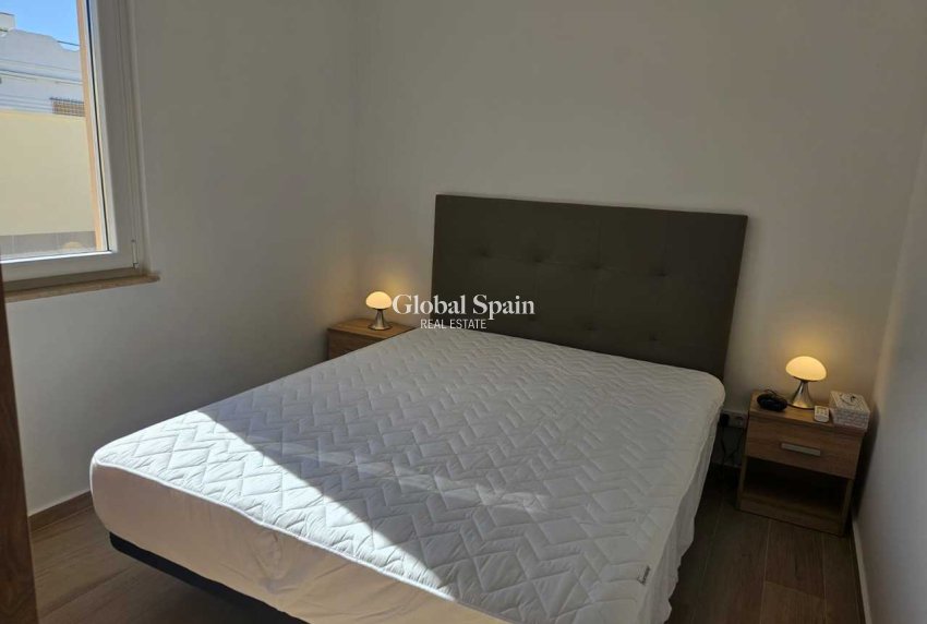 Wiederverkauf - VILLA -
TORREVIEJA - Costa Blanca