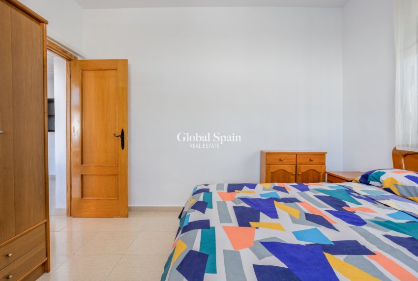 Wiederverkauf - VILLA -
TORREVIEJA - Costa Blanca