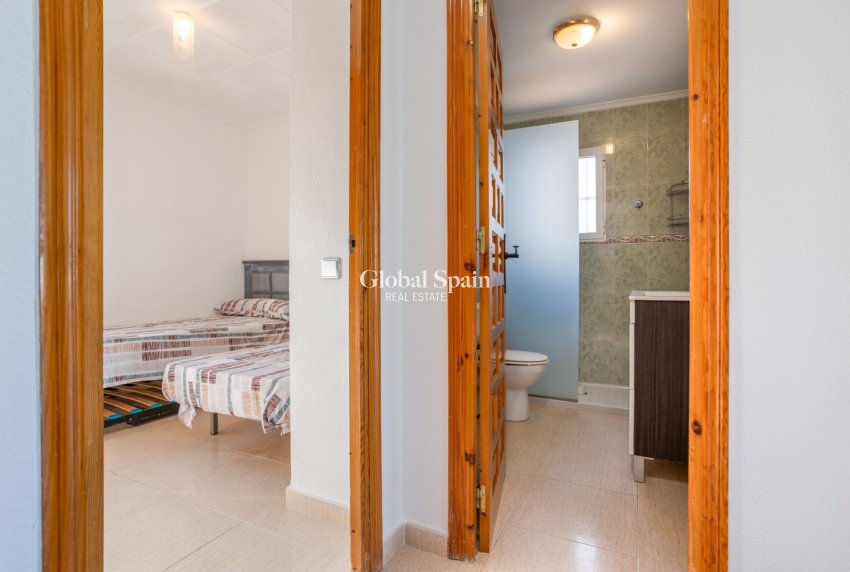 Wiederverkauf - VILLA -
TORREVIEJA - Costa Blanca