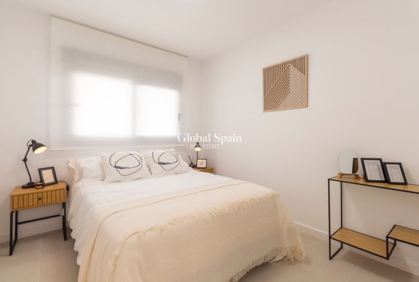 Wiederverkauf - VILLA -
TORREVIEJA - Costa Blanca