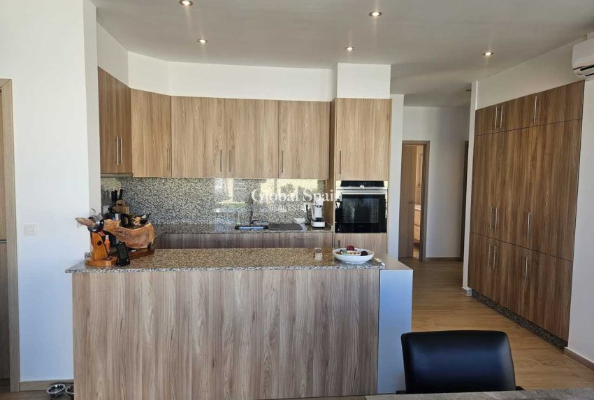 Wiederverkauf - VILLA -
TORREVIEJA - Costa Blanca