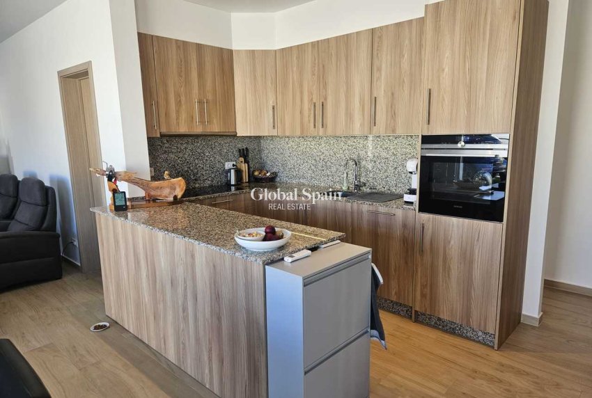 Wiederverkauf - VILLA -
TORREVIEJA - Costa Blanca