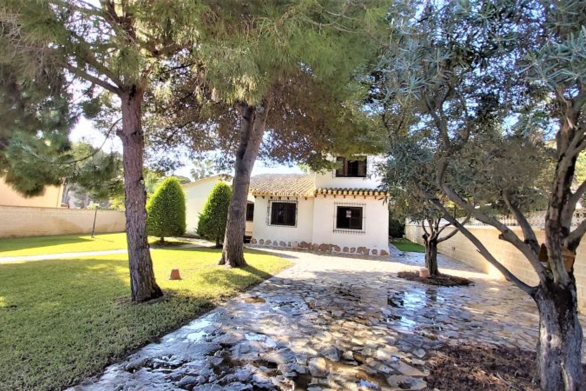 Wiederverkauf - VILLA -
TORREVIEJA - Costa Blanca