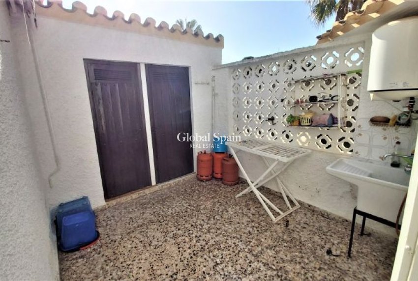 Wiederverkauf - VILLA -
TORREVIEJA - Costa Blanca