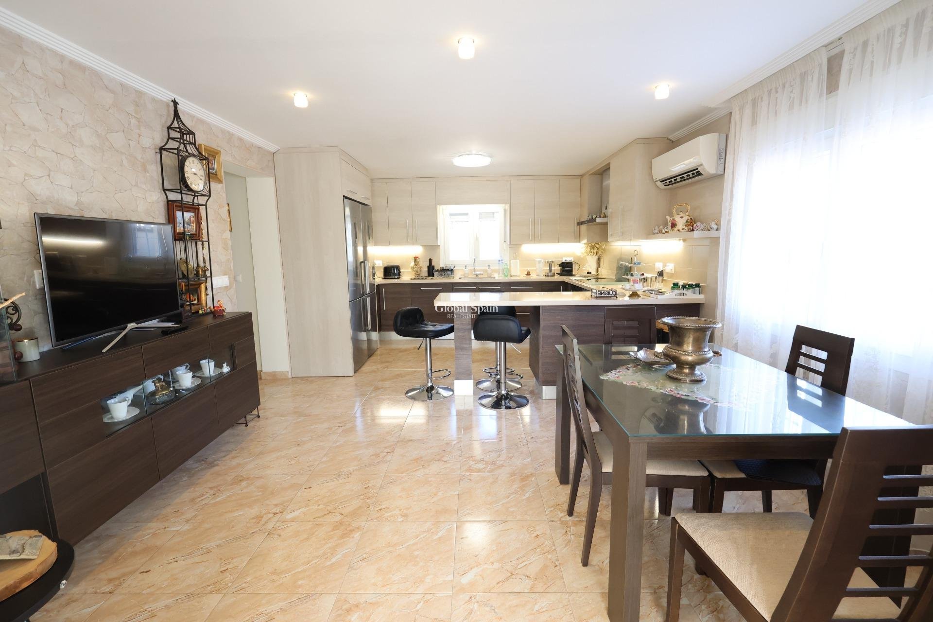 Wiederverkauf - VILLA -
TORREVIEJA - Costa Blanca