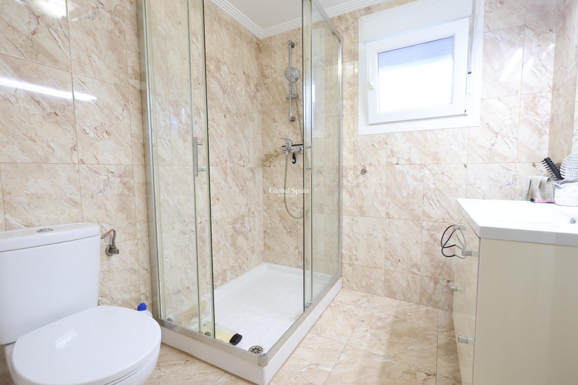 Wiederverkauf - VILLA -
TORREVIEJA - Costa Blanca