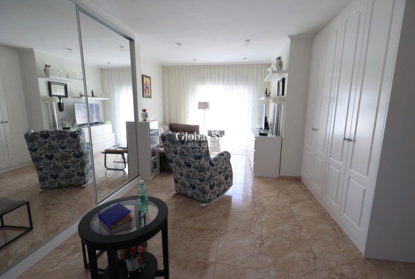 Wiederverkauf - VILLA -
TORREVIEJA - Costa Blanca