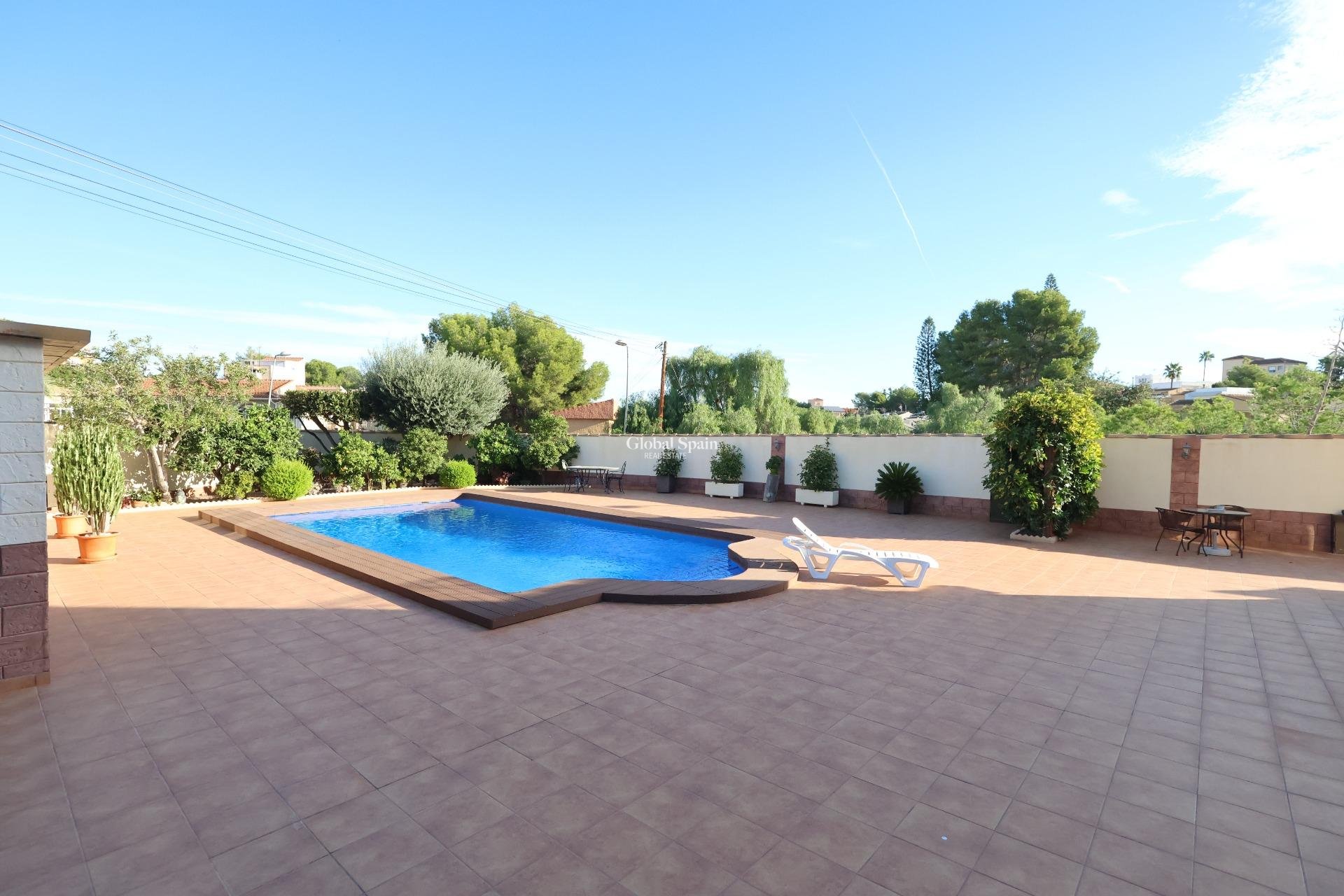 Wiederverkauf - VILLA -
TORREVIEJA - Costa Blanca