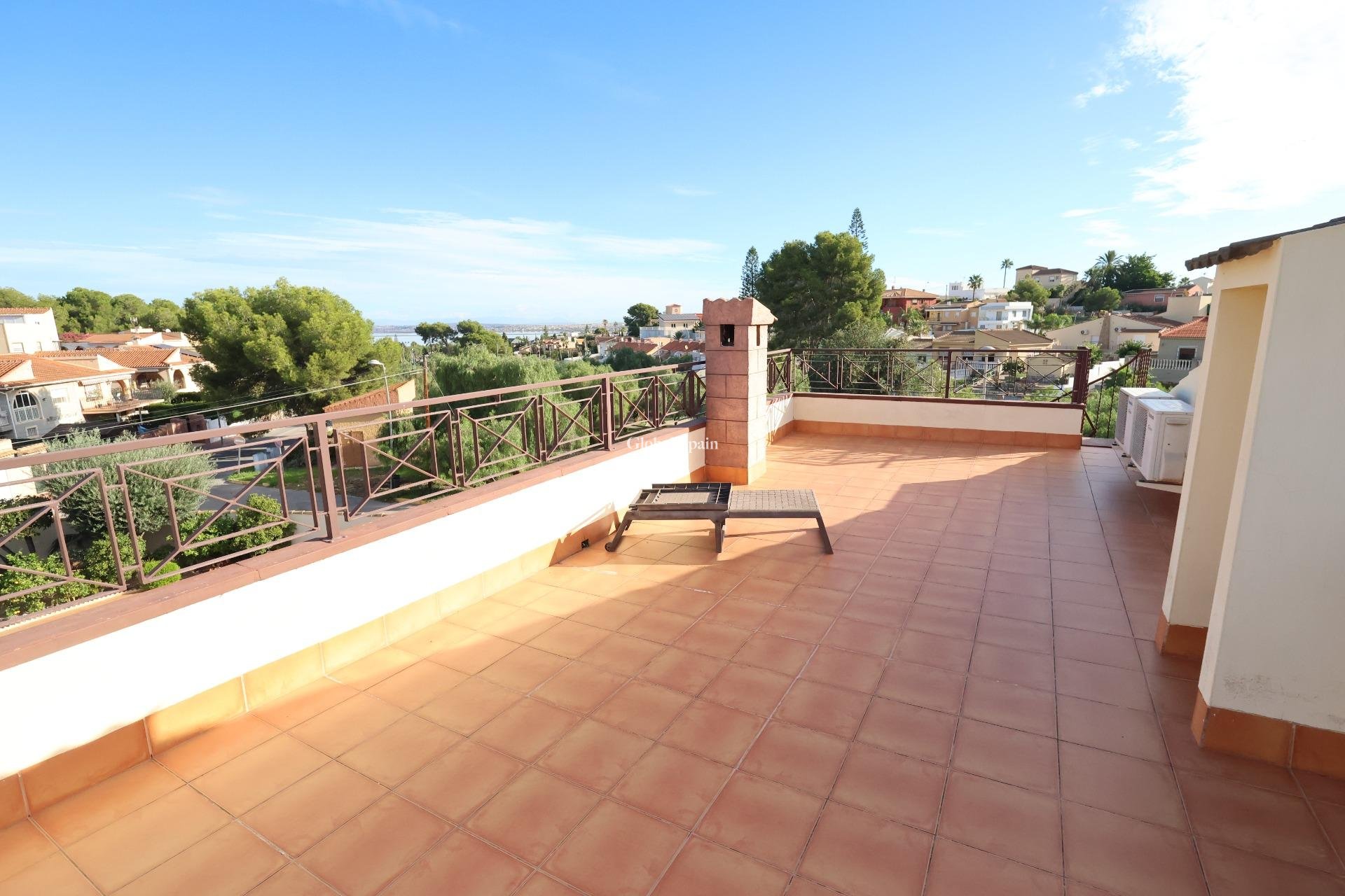 Wiederverkauf - VILLA -
TORREVIEJA - Costa Blanca