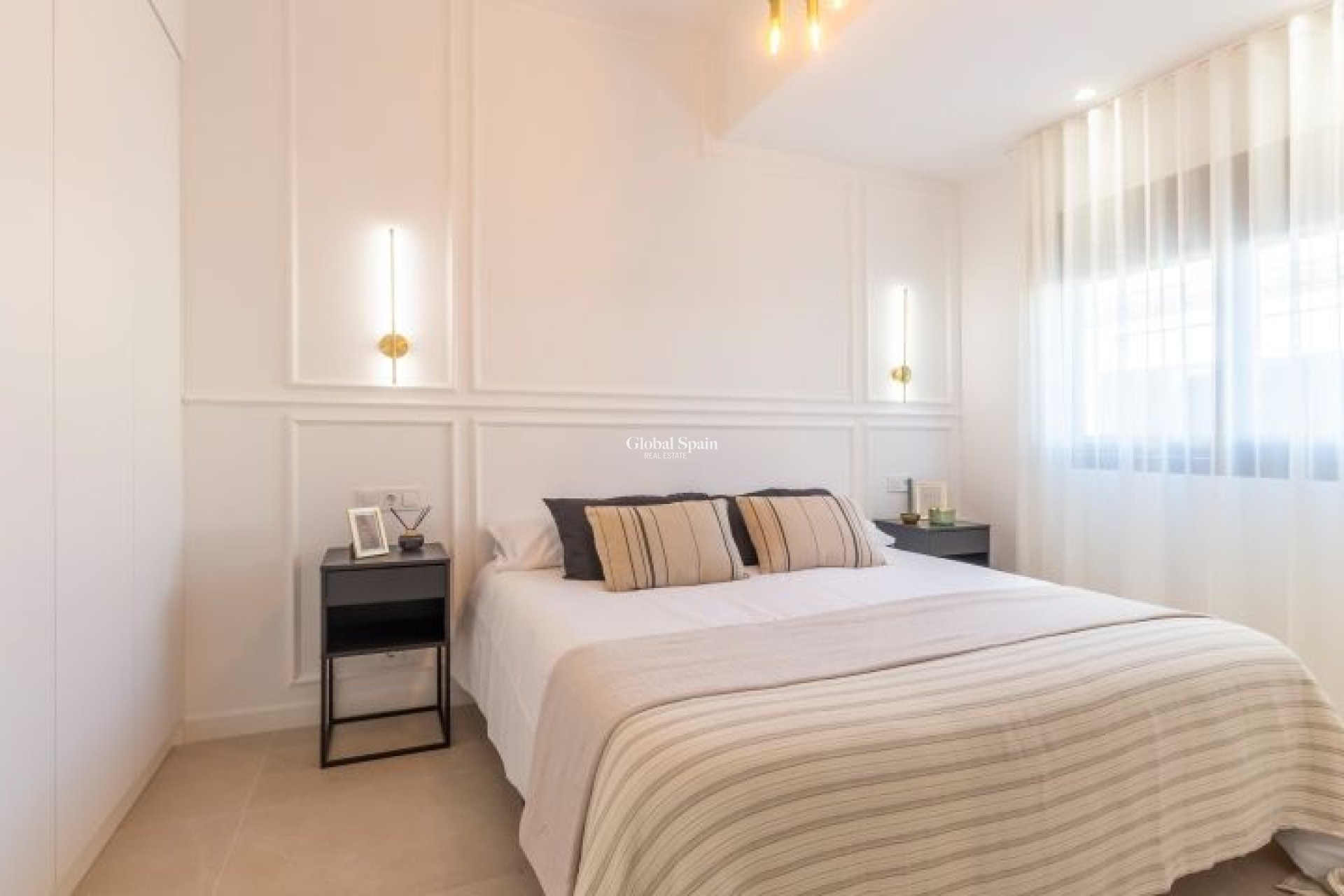 Wiederverkauf - VILLA -
TORREVIEJA - Costa Blanca