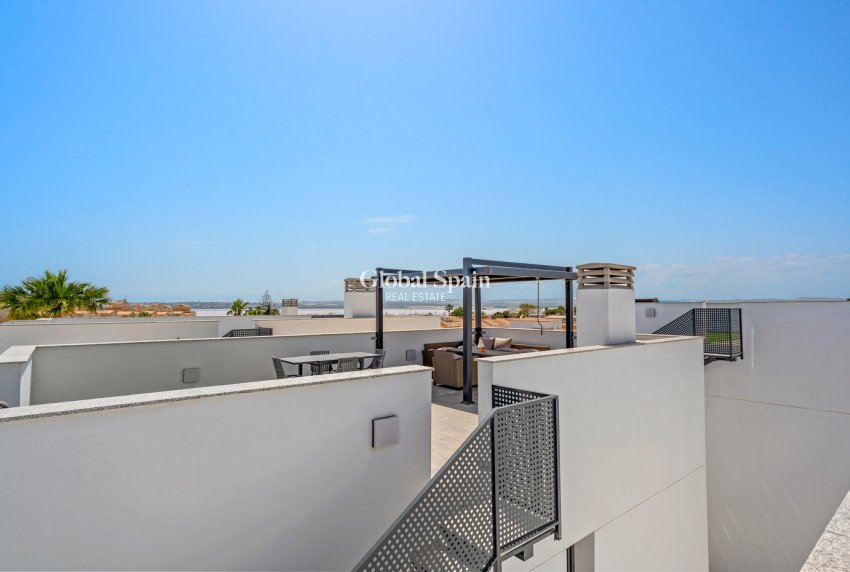 Wiederverkauf - VILLA -
TORREVIEJA - Costa Blanca