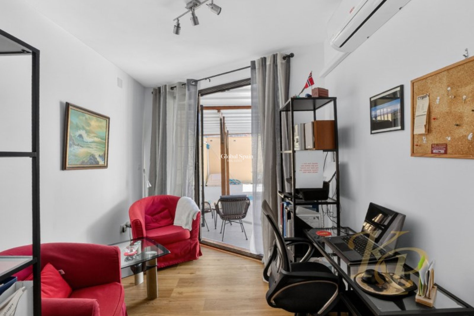 Wiederverkauf - VILLA -
TORREVIEJA - Costa Blanca