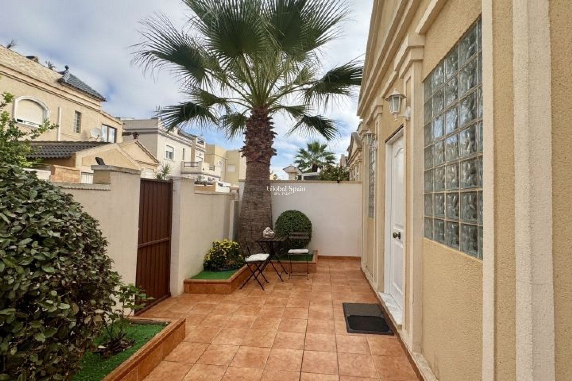 Wiederverkauf - VILLA -
TORREVIEJA - Costa Blanca
