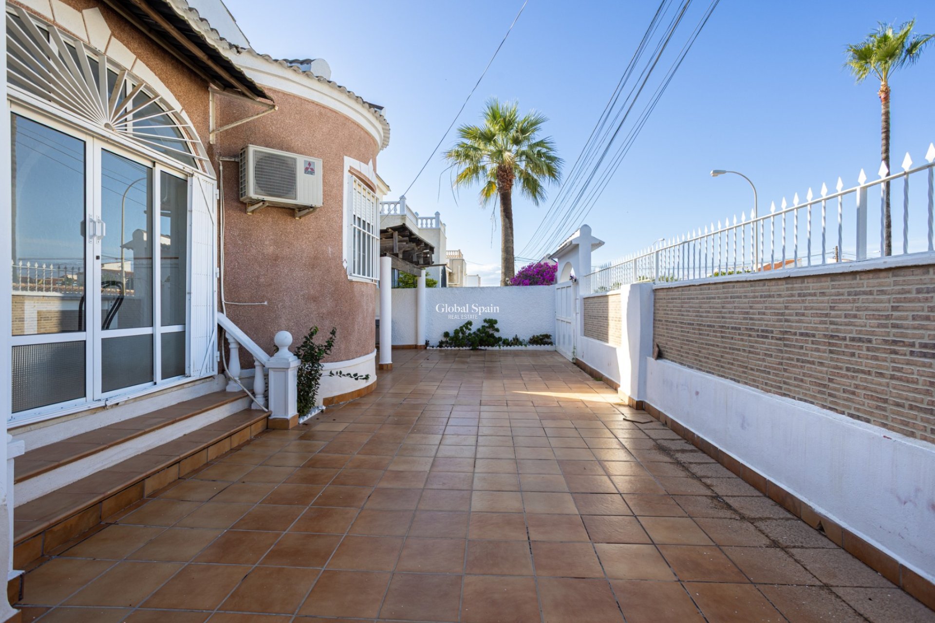 Wiederverkauf - VILLA -
TORREVIEJA - Costa Blanca