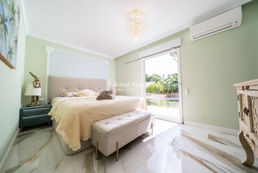 Wiederverkauf - VILLA -
TORREVIEJA - Costa Blanca