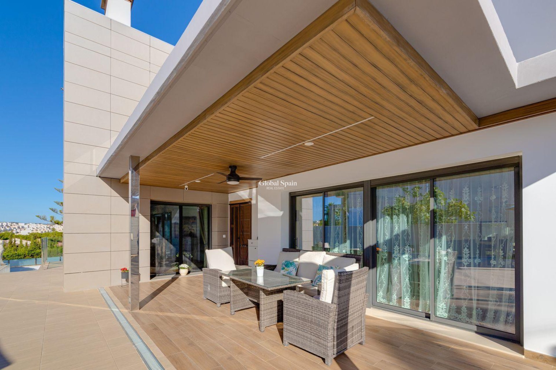 Wiederverkauf - VILLA -
TORREVIEJA - Costa Blanca