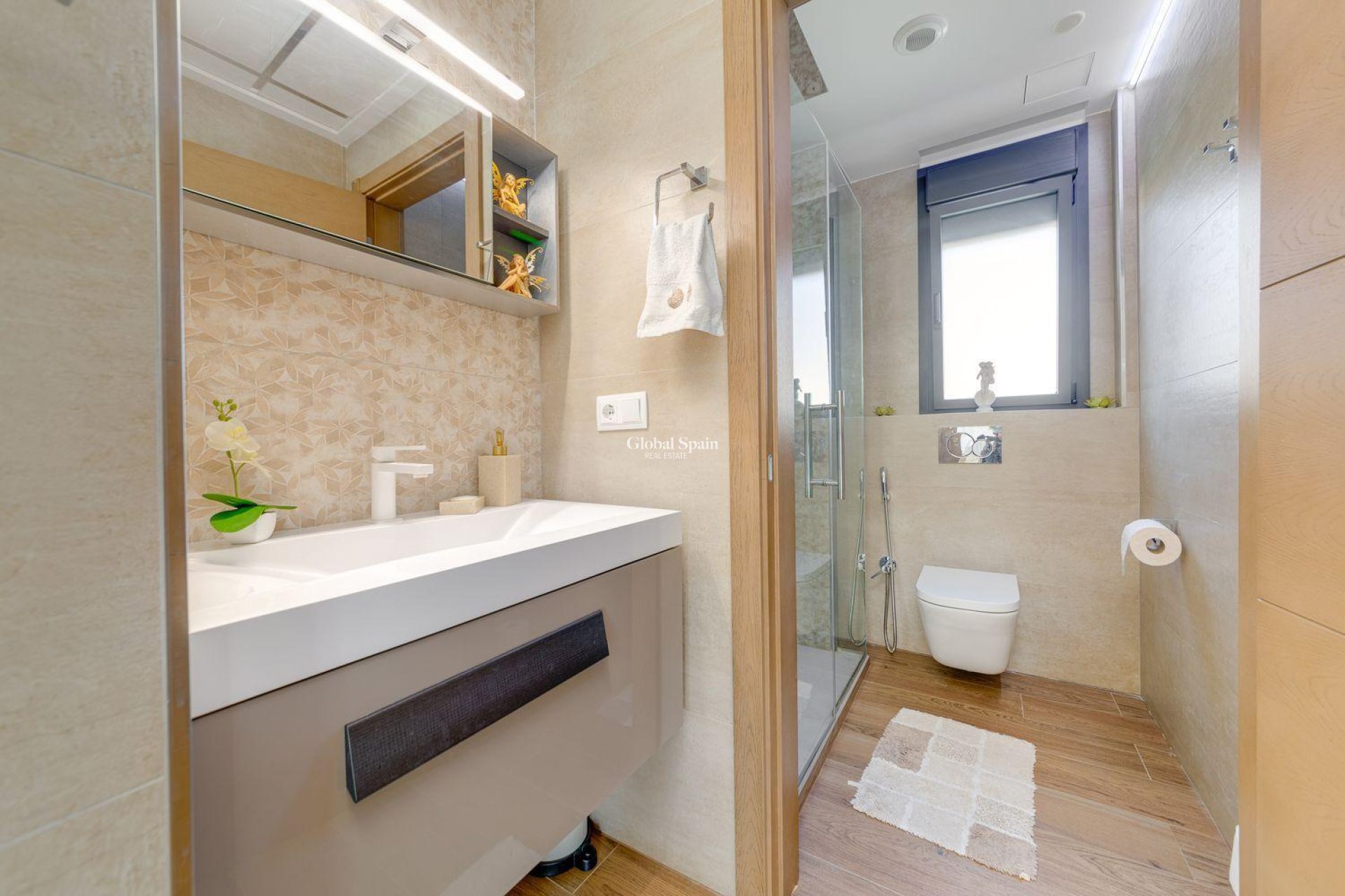 Wiederverkauf - VILLA -
TORREVIEJA - Costa Blanca