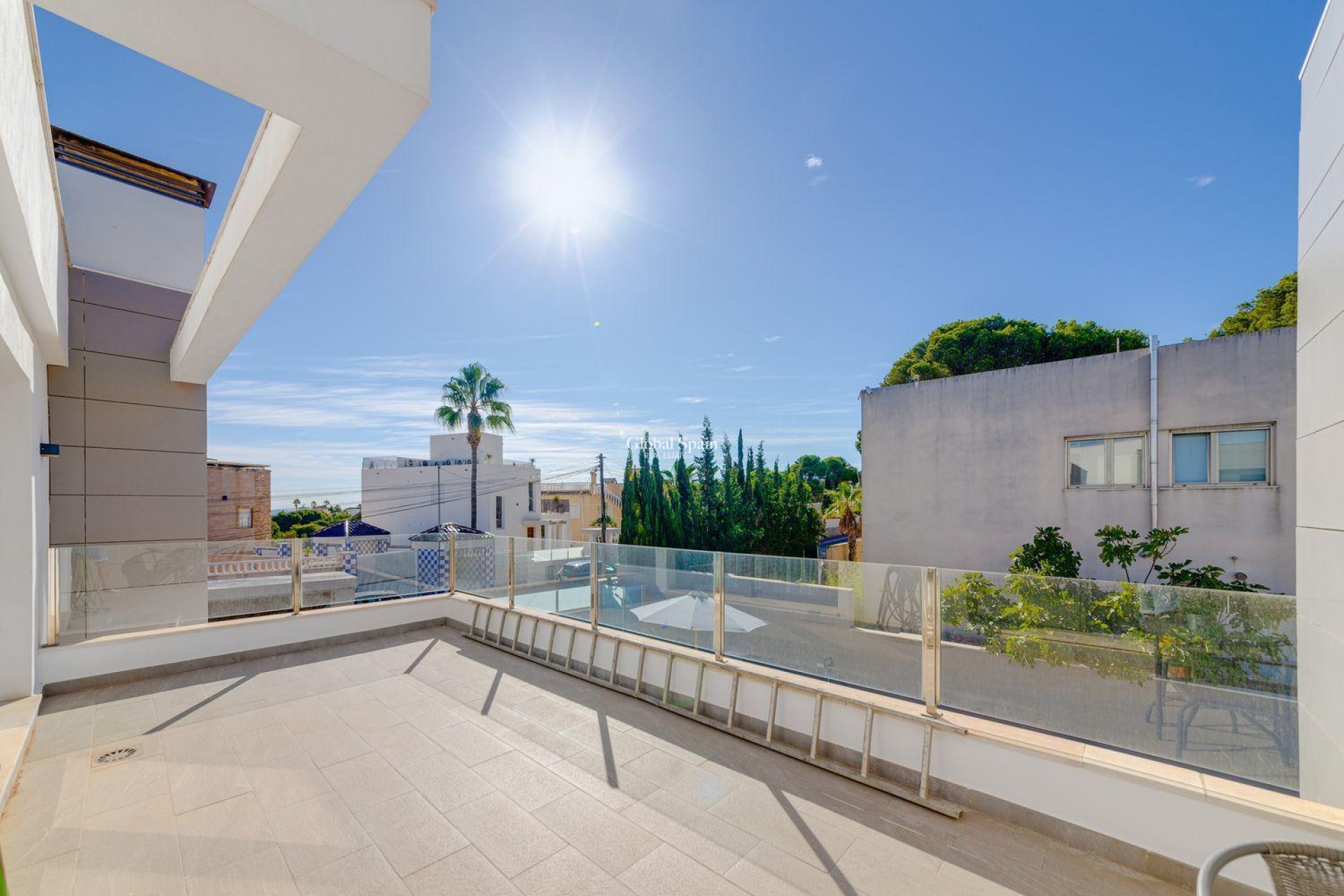 Wiederverkauf - VILLA -
TORREVIEJA - Costa Blanca